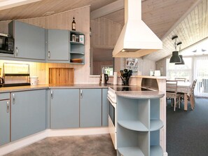 House | Private kitchen - 5 Star Holiday Home in Vaeggerlose (Vaeggerlose)
