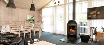 6 Person Holiday Home in Vaeggerlose