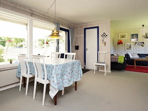 Dining - Cozy Holiday Home in Nykøbing Sjælland near Sea (Nykobing Sjaelland)