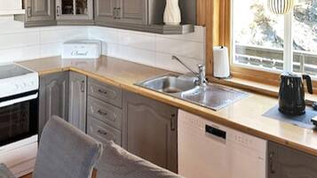 House | Private kitchen | High chair