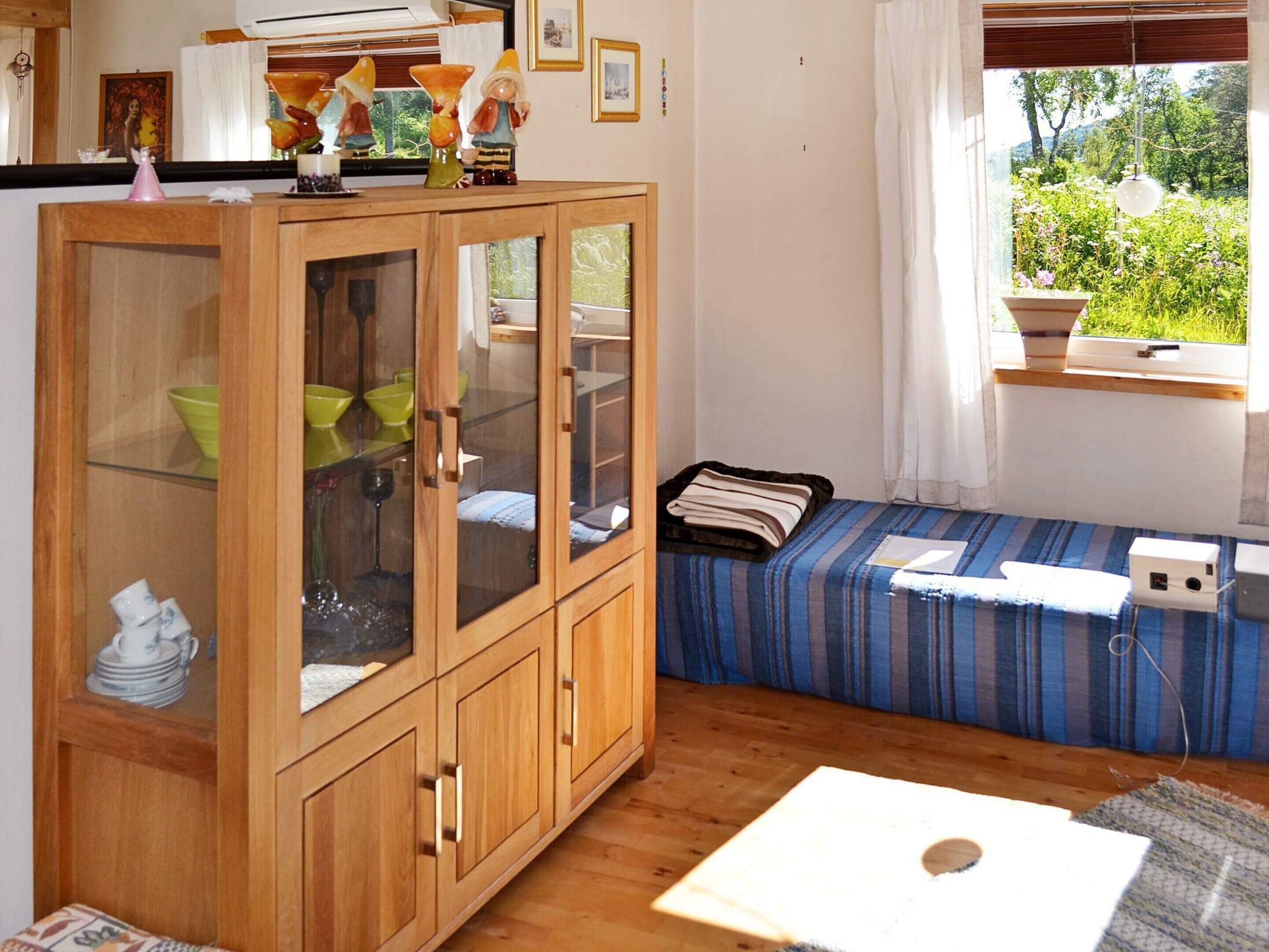 3 bedrooms, individually furnished