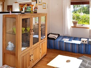 3 bedrooms, individually furnished - 5 Person Holiday Home in Digermulen (Vagan)