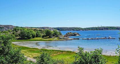 5 Person Holiday Home in Kungshamn