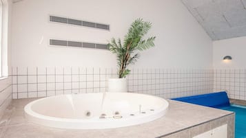 House | Spa treatment