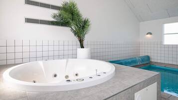 House | Spa treatment