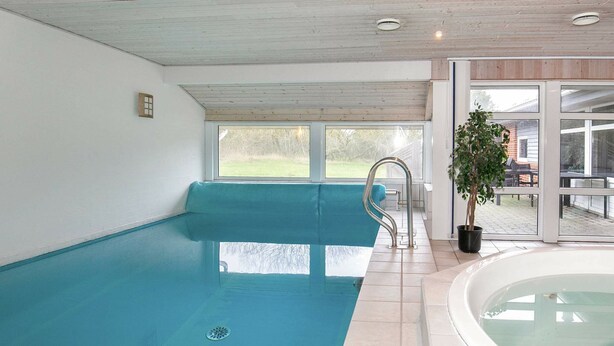 Pool - Lavish Holiday Home in Ringkøbing With Sauna (Ringkobing)