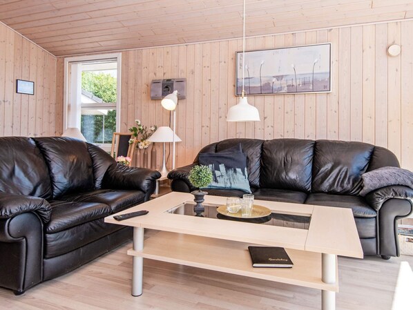 House | Living area - 6 Person Holiday Home in Tarm (Tarm)