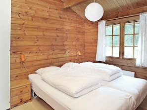 3 Schlafzimmer, Babybetten