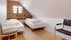 House - 6 Person Holiday Home in Blavand (Blavand)