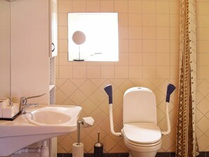 Bathtub
