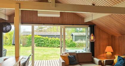 6 Person Holiday Home in Ebeltoft