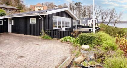 6 Person Holiday Home in Borkop