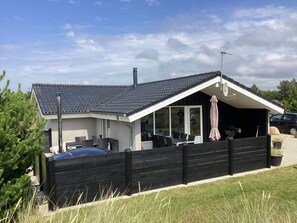 House | Exterior - Luxury Spa Retreat in Vejers - By Traum Ferienwohnungen (Vejers Strand)