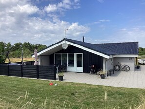 House | Exterior - Luxury Spa Retreat in Vejers - By Traum Ferienwohnungen (Vejers Strand)