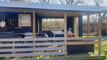 House | Outdoor dining