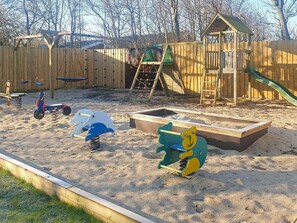House | Children's area - 4 Star Holiday Home in Vinderup (Vinderup)