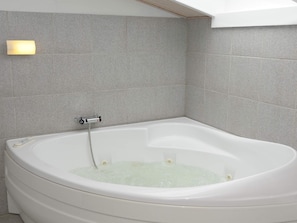 Bathroom - Luxurious Holiday Home in Harboore Jutland With Sauna (Harboore)