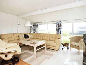 House | Living room