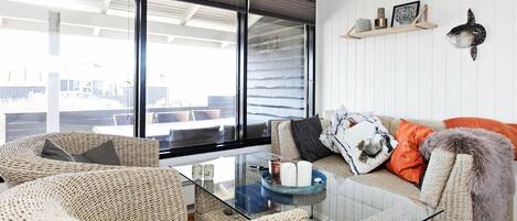 Hus | Opholdsområde | Dvd-afspiller, MP3-dockingstation