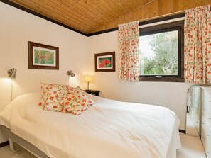 2 Schlafzimmer, Babybetten