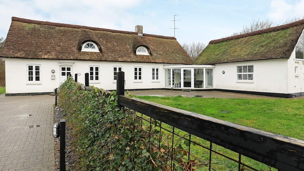 Exterior - Enormous Holiday Home in Vestervig With Swimming Pool (Vestervig)