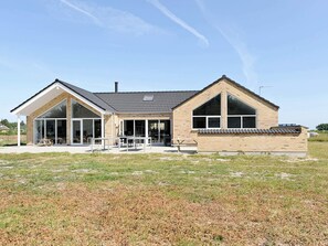 House | Exterior - Luxury Retreat With Pool - By Traum Ferienwohnungen (Rømø)