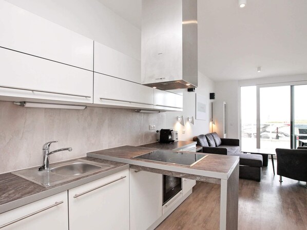 アパートメン  ト | 内装