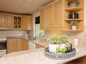 House | Interior - 9 Person Holiday Home in Blavand (Blavand)