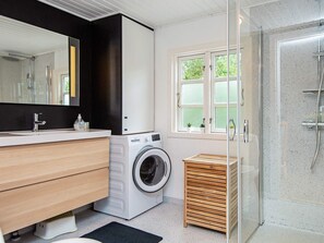 Bathroom - 6 Person Holiday Home in Haderslev (Haderslev)