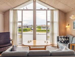 House | Water view