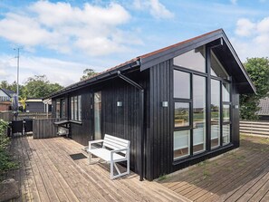 Exterior - 4 Person Holiday Home in Saeby (Sæby)