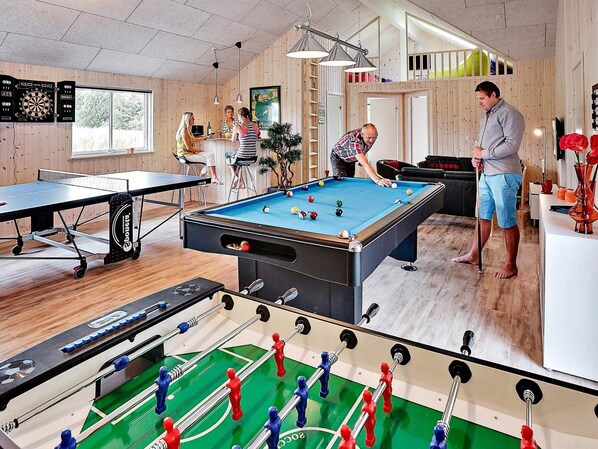 House | Interior - Pet Friendly Holiday Home in Bogense with Hot Tub (Bogense)