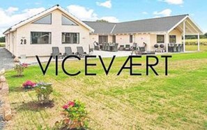 House | Exterior - Pet Friendly Holiday Home in Bogense with Hot Tub (Bogense)