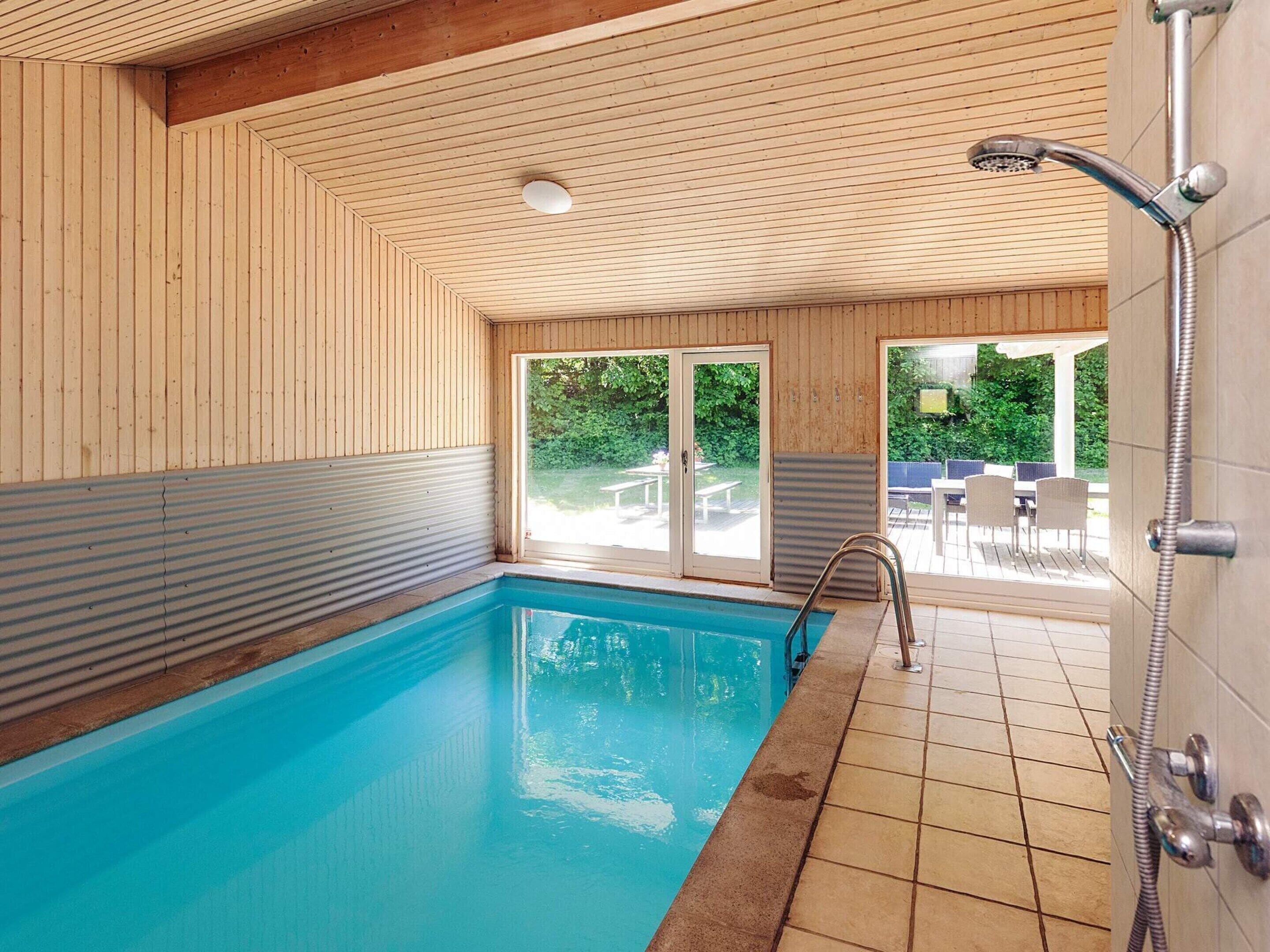 Hus | Pool | Indendørs pool, udendørs pool