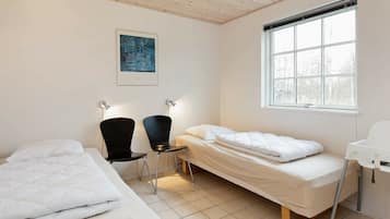 5 soveværelser, baby-/barnesenge