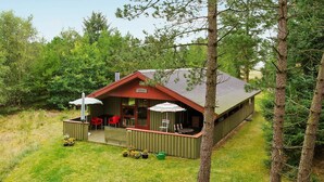 House | Exterior - Contemporary Holiday Home in Jutland Overlooking Ho Bay (Blavand)