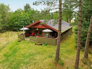 House | Exterior - Contemporary Holiday Home in Jutland Overlooking Ho Bay (Blavand)