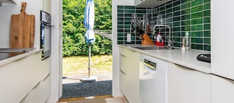 6 Person Holiday Home in Glesborg-by Traum