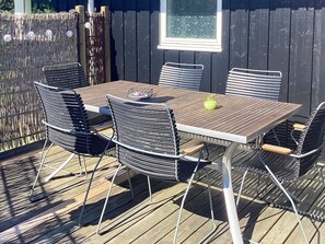 House | Outdoor dining