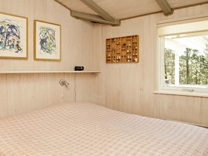 4 Schlafzimmer, Babybetten