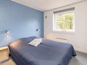 5 bedrooms, individually furnished - 10 Person Holiday Home in Blavand (Blavand)