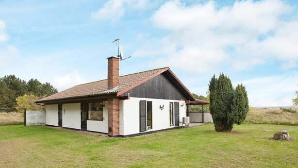 House | Exterior - Attractive Holiday Home in Rødby With Terrace (Rodby)