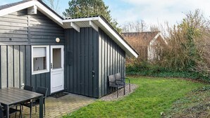 Unclassified image, 3 of 26, button - Charming Holiday Home in Sjølund With Roofed Terrace (Sjølund)