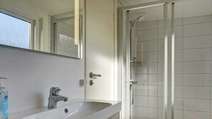 Bathroom - Elegant Holiday Home in Allinge Bornholm With Terrace (Allinge)