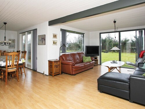 Quaint Holiday Home in Farsø With Indoor Whirlpool