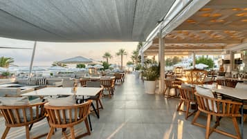 2 Restaurants, griechische Küche