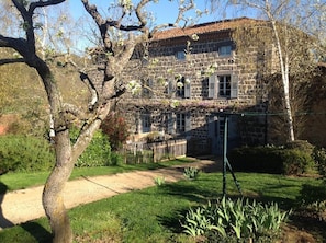 Front of property - Casa Orma (Saint-Ilpize)