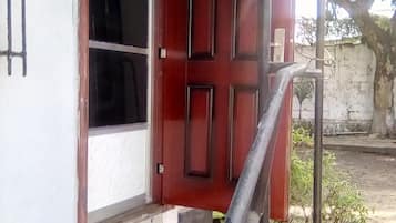 Façana frontal de l'allotjament