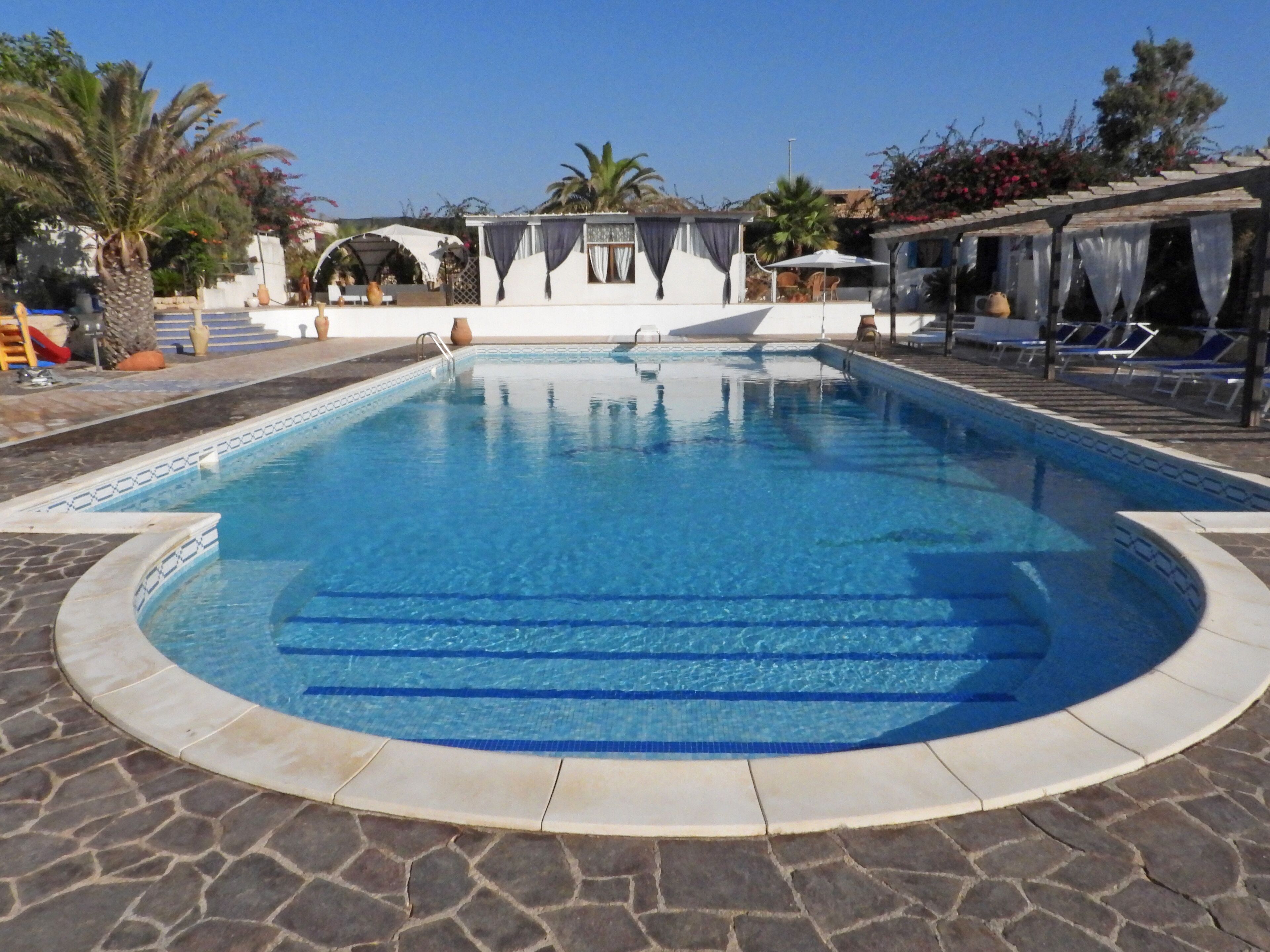 Utomhuspool