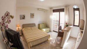 Comfort Studio | Living area - Apartments Lumiere (Becici)